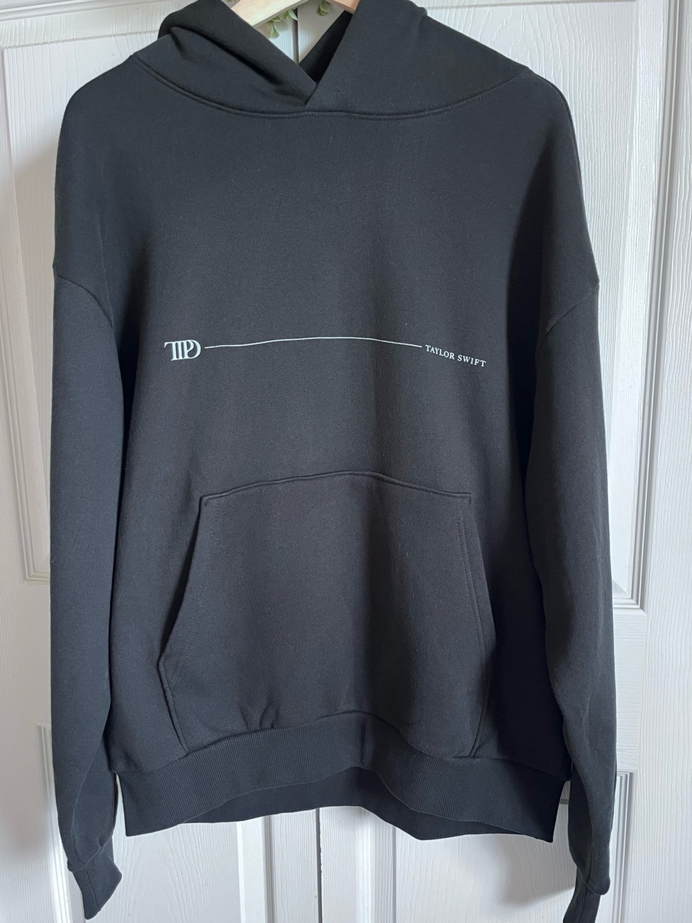 Official Taylor Swift TTPD Spotify Exclusive Hoodie Black - Large NWOT